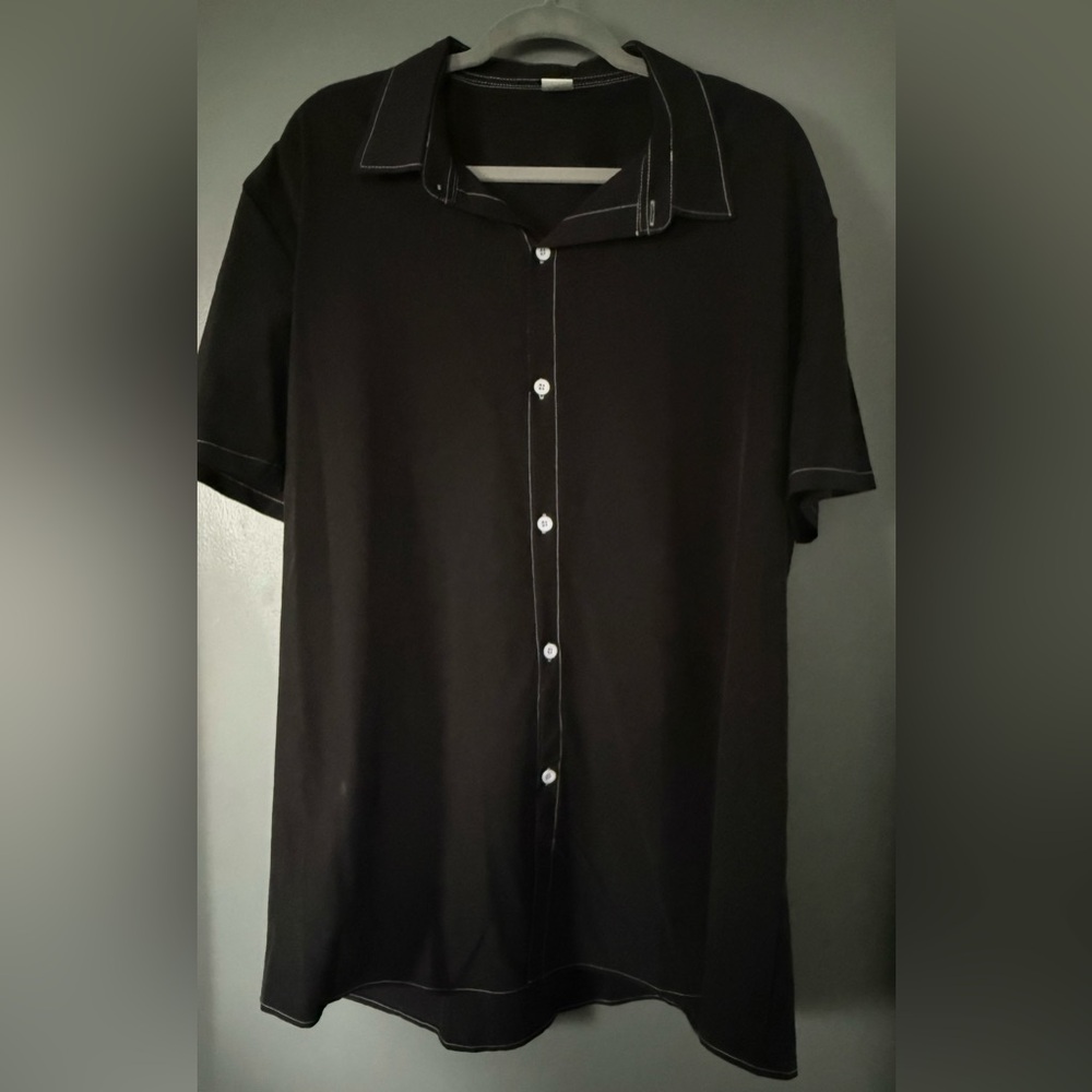 3XL Black button up white stitching Never worn
